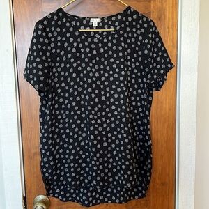 Polka Dot Medallion Scoopneck Tunic Blouse Black and White M